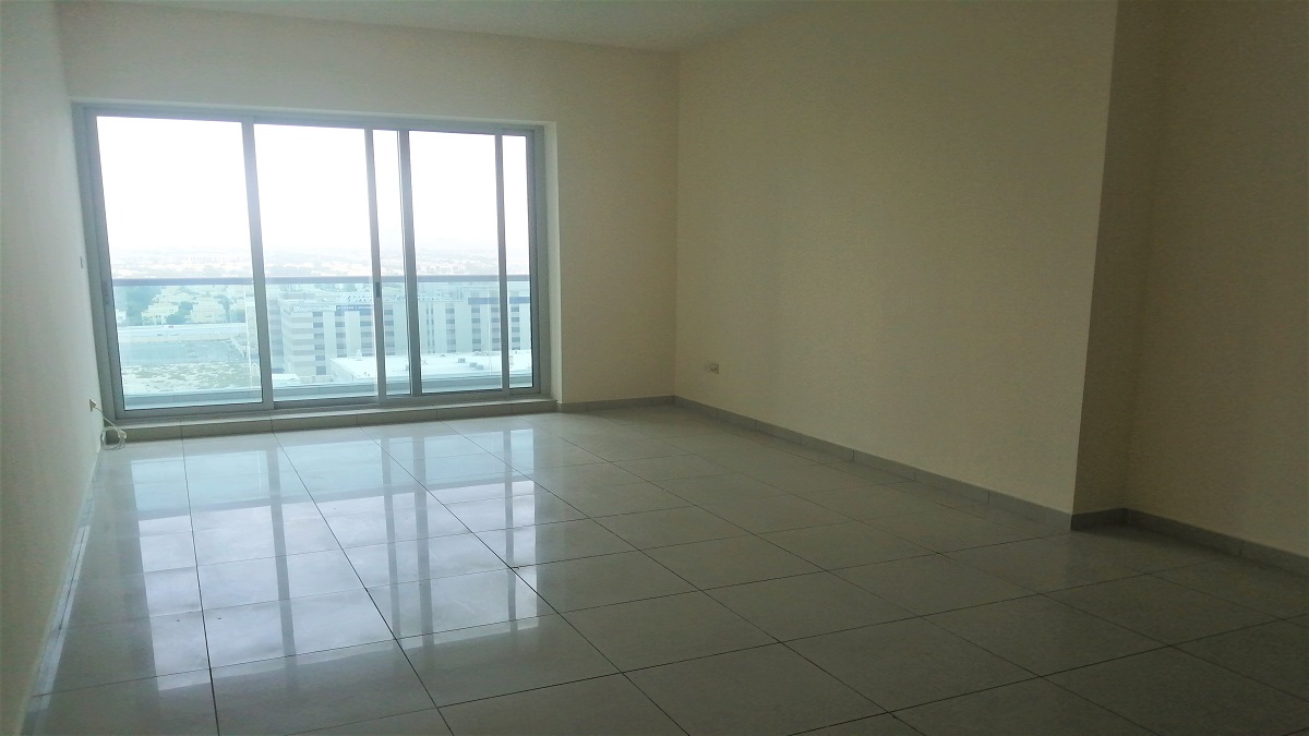 1 Bedroom / Unfurnished / 1 – 4 Cheques / 1 x Parking