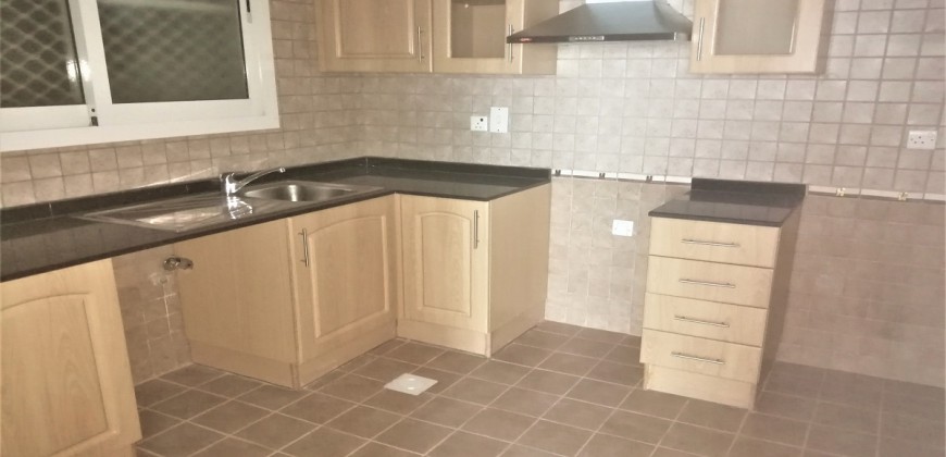 1 Bedroom / Unfurnished / 1 – 4 Cheques / 1 x Parking