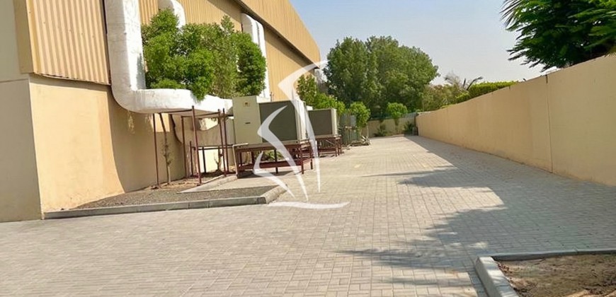 Dubai Investment Park, Warehouse